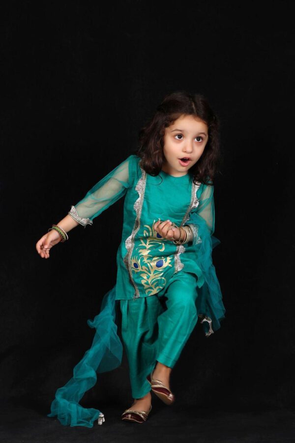 Baby-girl-Pakistani-Summer-Cotton-Two-Piece-Green-and-Blue-Hand-Painted-Dress-Latest-New-Style-Beautiful-Eid-Special-Casual-Design-Birthday-Party-Punjabi-Formal-Fancy-Dress-Shalwar-Kameez